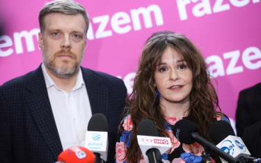 Współprzewodniczący partii Razem poseł Adrian Zandberg oraz rzeczniczka ugrupowania Dorota Olko