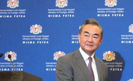 Chiny: nie jesteśmy stroną w konflikcie na Ukrainie, ale nie będziemy siedzieć bezczynnie