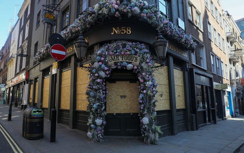 Pub na kółkach. Londyński pub radzi sobie z obostrzeniami