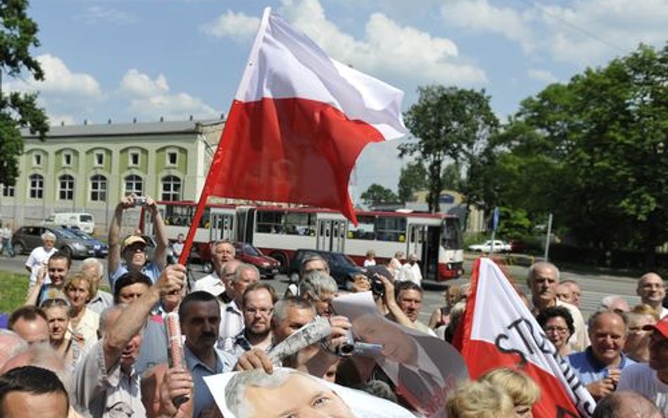 Zwolniona za obecność na wiecu PiS?