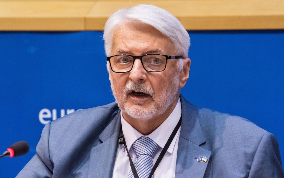 Waszczykowski: Wiele rządów odpowiada za uchybienia w energetyce, a rząd PiS otworzył się na fotowoltaikę