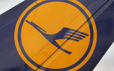 Lufthansa zyska na tanim paliwie