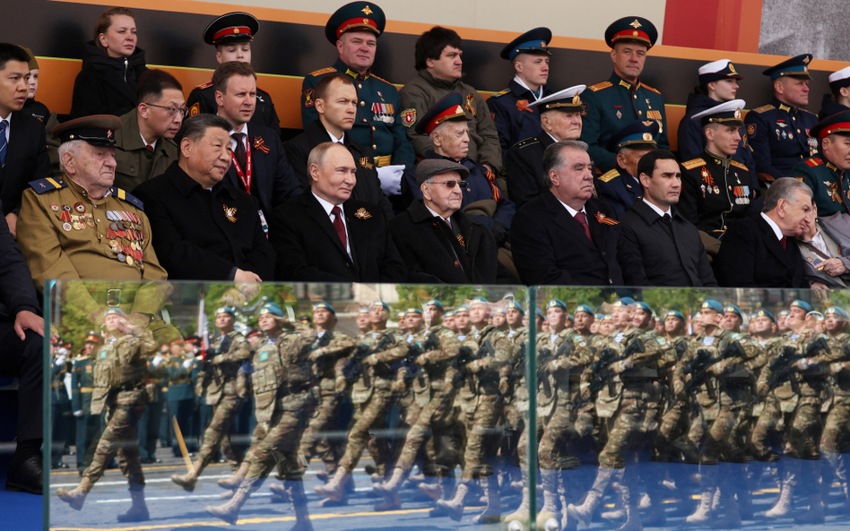 Parada w Moskwie: gasnący blask imperium