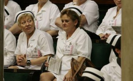 Pracownicy ZOZ bez przywilejów