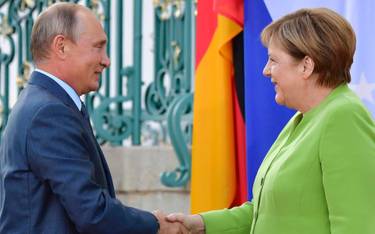 Merkel robi biznes z Putinem