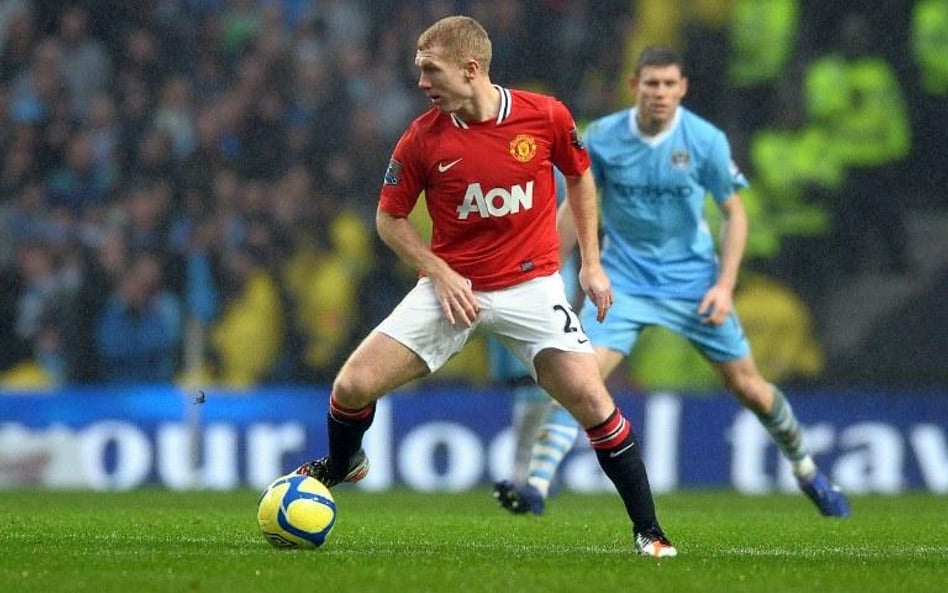 Scholes strzela, Manchester United wygrywa