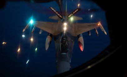 Amerykański F-16 podczas wymierzonej w Iran operacji Epic Fury (fot. ilustracyjna z 2 kwietnia 2026 
