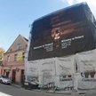 Poznań. Billboard z napisem: "Witamy w Polsce, gdzie CIA torturuje ludzi"