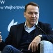 Wicepremier, minister spraw zagranicznych Radosław Sikorski podczas spotkania w Kaszubsko-Pomorskiej
