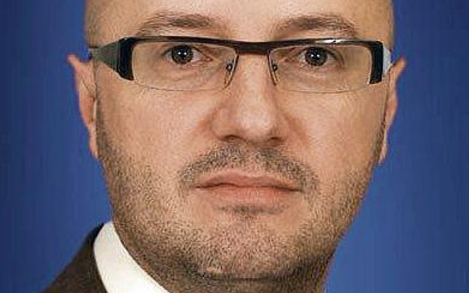 Umowy gospodarcze: Fiskus skontroluje umowy w firmie