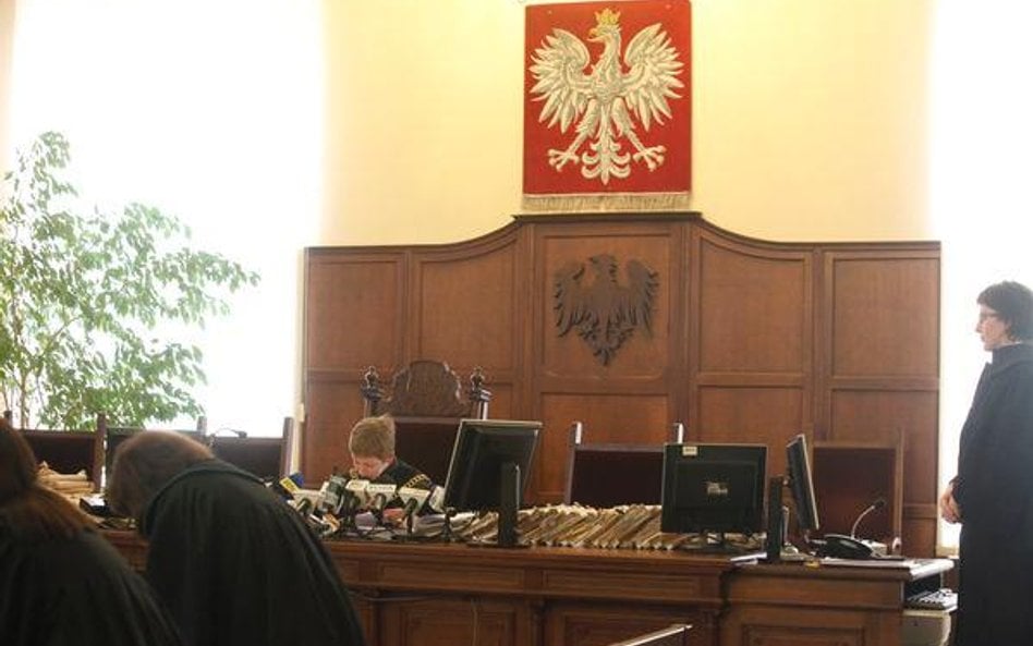 Wyrok zaoczny także dla pełnomocnika i z odpowiednim pouczeniem