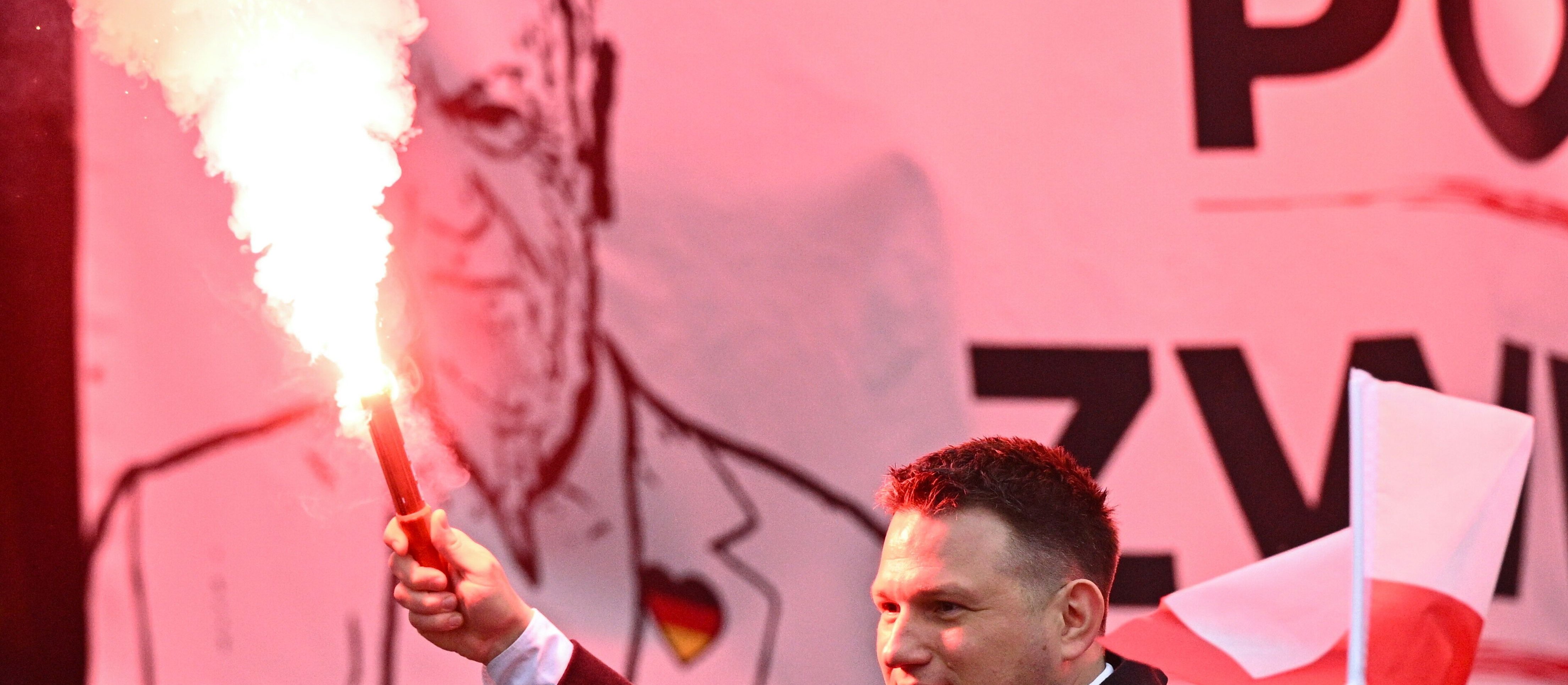 Sławomir Mentzen nie odpowie karnie za racę na Marszu Niepodległości. Sejm się nie zgodził