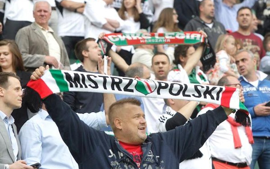 UEFA boi się Warszawy