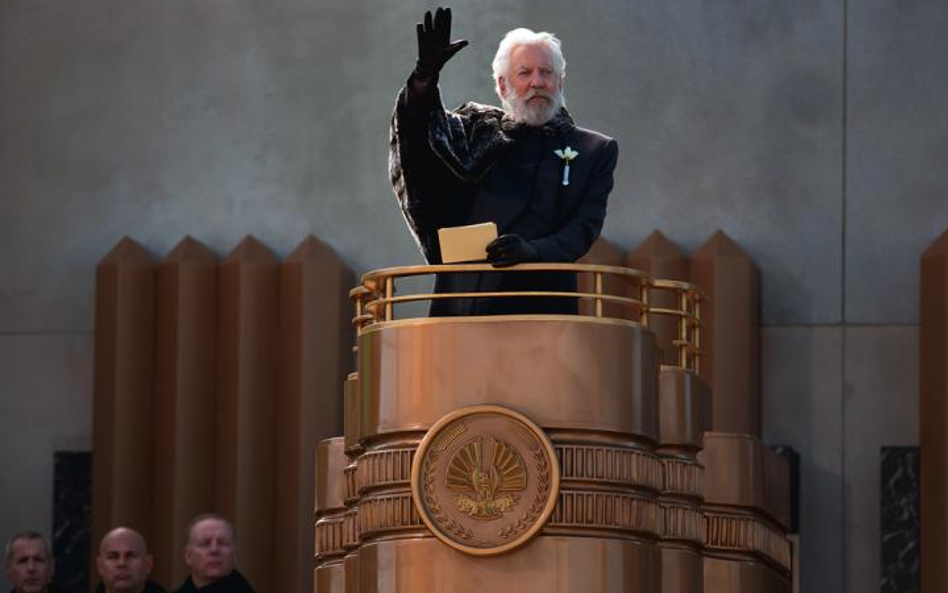 Donald Sutherland jako prezydent Rose. Figura władzy