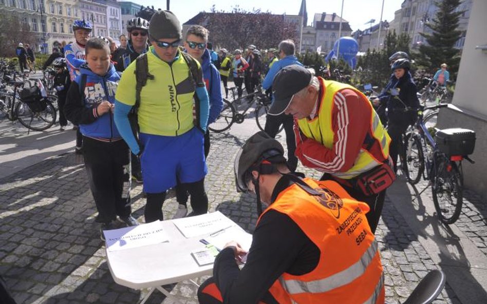 Mieszkańcy traktują udział w European Cycling Challenge bardzo poważnie.