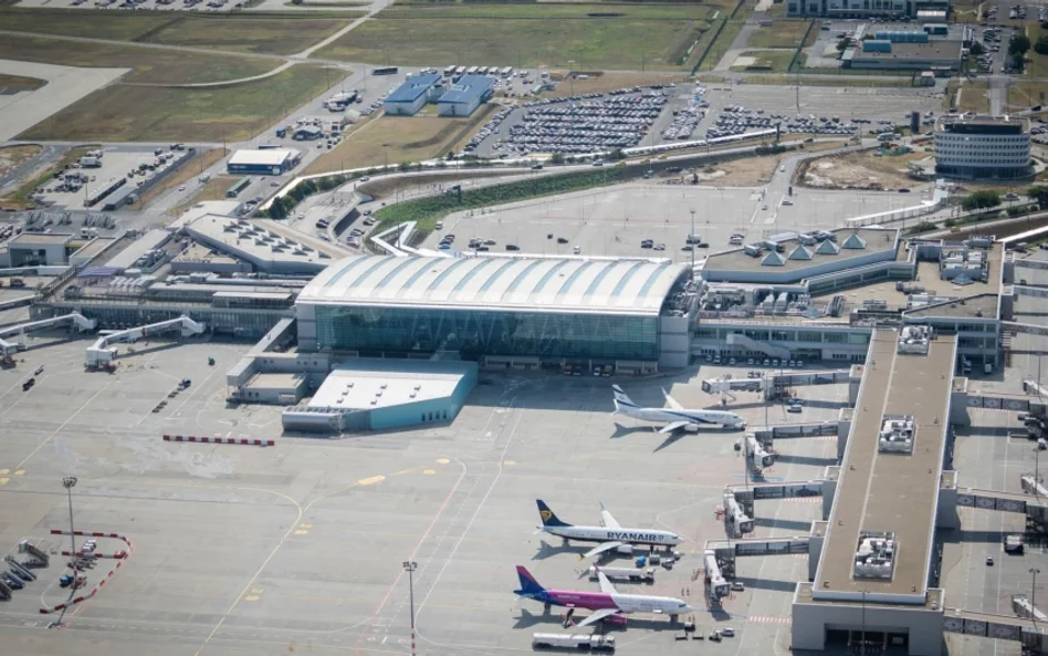 Budapesztańskie lotnisko nie daje szans rywalom