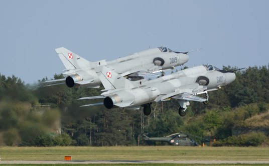 "Su-22. Fot./21. BLT."