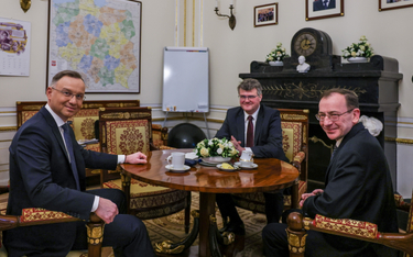 Andrzej Duda, Maciej Wąsik i Mariusz Kamiński w Pałacu Prezydenckim