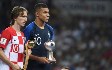 Nikogo nie zdziwiło, że Mbappe został wybrany najlepszym młodym zawodnikiem turnieju. Tytuł MVP przy