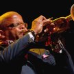 Terence Blanchard (rocznik 1962), wybitny trębacz, kompozytor, zaczął karierę w 1980 r. w orkiestrze