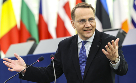 Zuzanna Dąbrowska: Harcownik Radosław Sikorski