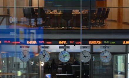 Spadki w Warszawie, spadki za granicą