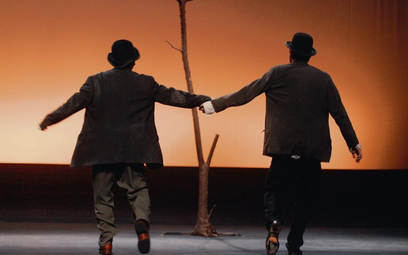 Estragon (Zbigniew Zamachowski) i Vladimir (Wojciech Malajkat) w „Czekając na Godota” w reżyserii An