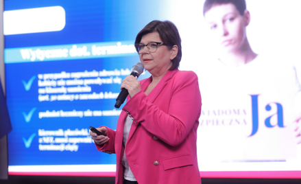 Minister zdrowia Izabela Leszczyna podczas konferencji dot. bezpieczeństwa zdrowotnego kobiet