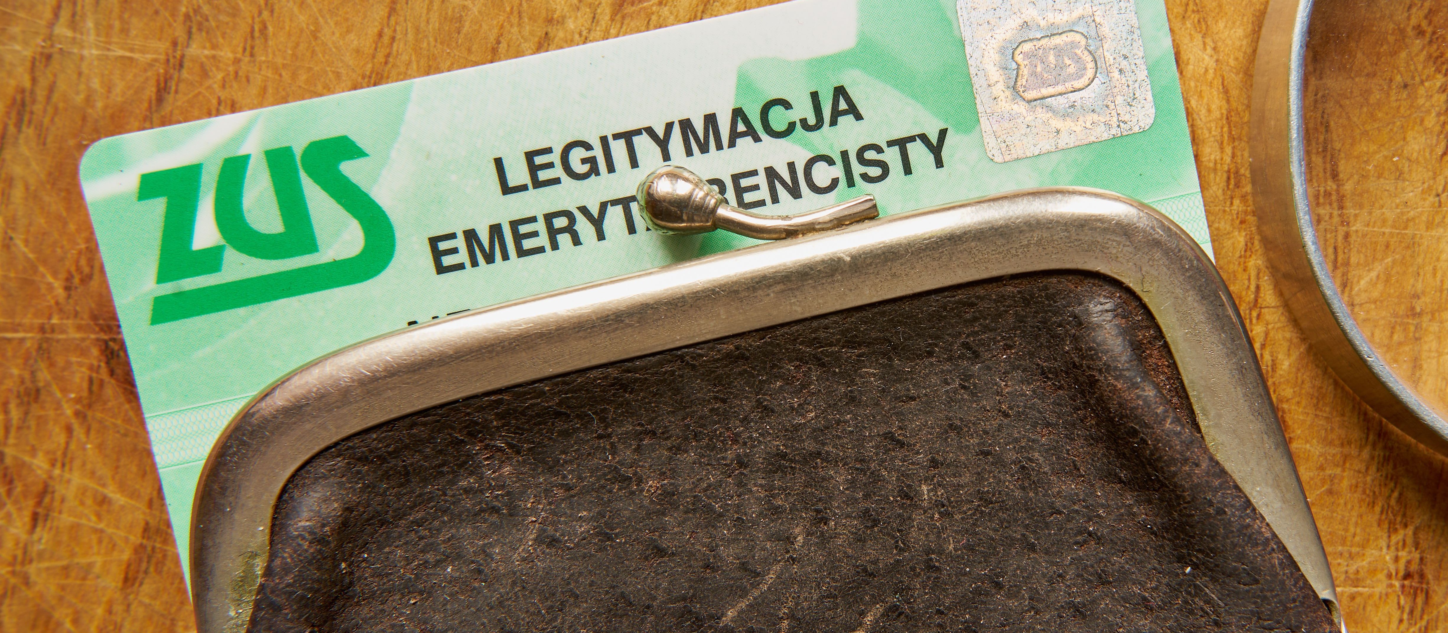 Nowa legitymacja emeryta-rencisty. Czy starą trzeba wymienić?