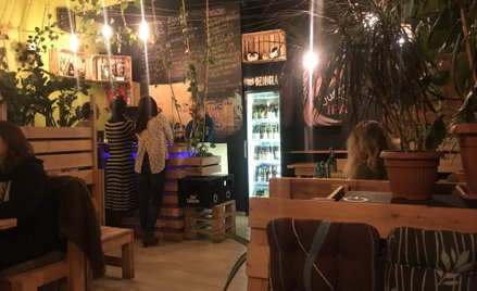 Roślinne bistro w środku Ursynowa