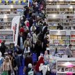 Czemu lepiej czytać papierowe książki niż e-booki na czytniku? Lista powodów nie tylko ze szkół