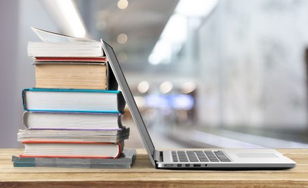 Doskonały czerwiec dla książek. Polacy zaczęli więcej kupować
