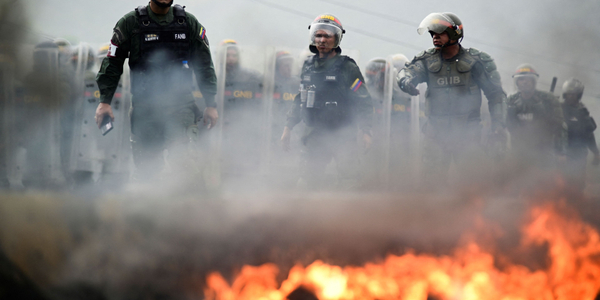 Wenezuela: Opozycja policzyła głosy i twierdzi, że wygrała wybory. Są ofiary protestów (WIDEO)