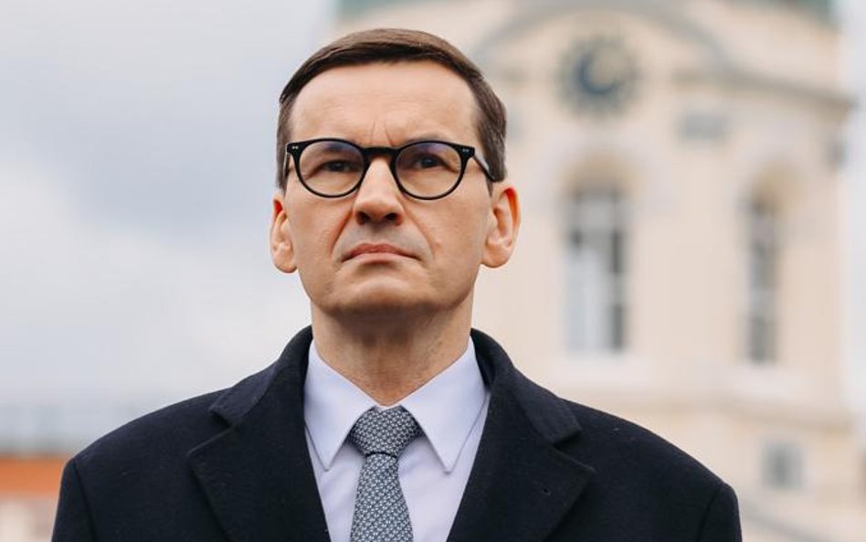 Morawiecki w Niemczech: 5 tys. hełmów dla Ukrainy to jest chyba jakiś żart