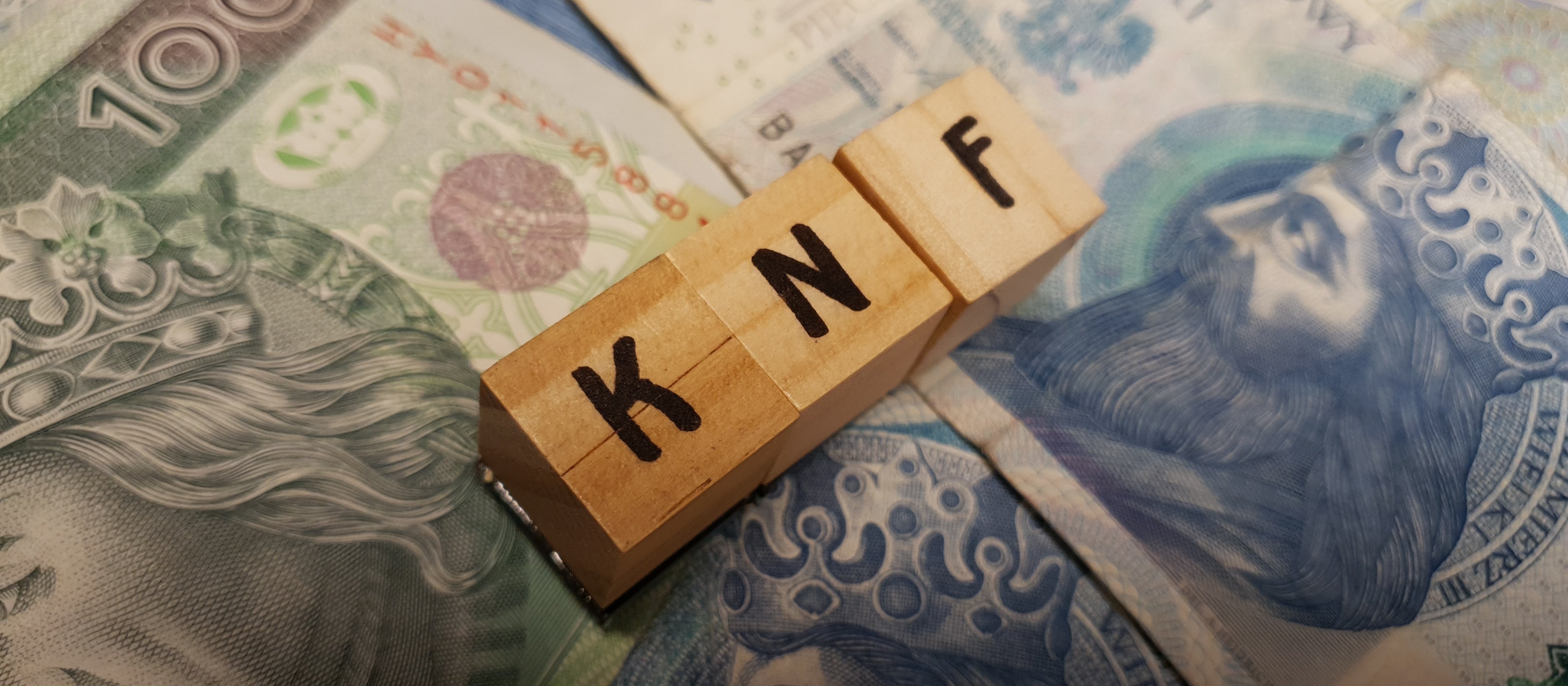 KNF przyjęła stanowisko w sprawie polityki dywidendowej banków w 2026 r.