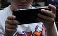 Zakaz smartfonów wkrótce prawem. W Sejmie zgoda ponad podziałami