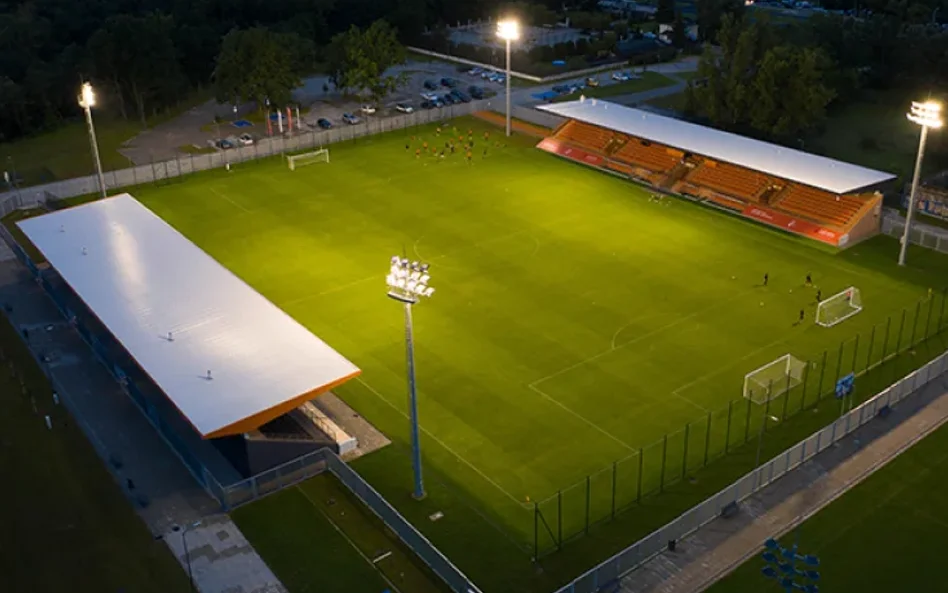 Klub nie ma pełnej swobody w kwestii stałego wywieszania banerów i flag na stadionie