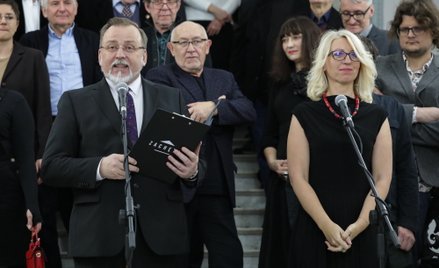 Janusz S. Janowski otwiera wystawę "Pejzaż malarstwa polskiego"