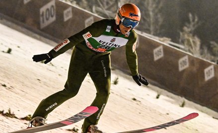 Dawid Kubacki (na zdjęciu) poprawił najlepsze osiągnięcie z tego sezonu z sobotniego konkursu Aleksa