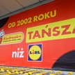 Dyskonty Lidl i Biedronka obok siebie przy ul. Planetarnej w Zalasewie