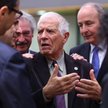 Josep Borrell (w środku) próbuje godzić proizraelskie stanowisko państw Europy Środkowej z propalest