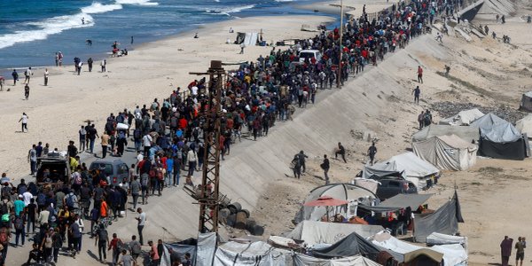 Izraelska armia wycofuje się z Gazy. Palestyńczycy wracają do zniszczonych domów