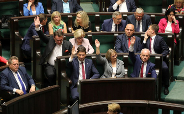Sejm uchwalił niższy PIT