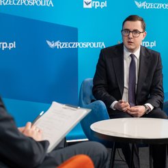 Miłosz Motyka: Dzięki maksymalnym cenom paliw Polacy zaoszczędzili 3 mld zł
