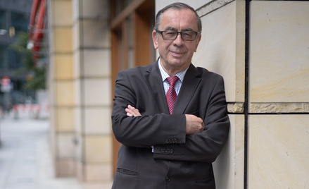 W rozwoju naszej sceny politycznej przeskoczyliśmy całą epokę demokracji liberalnej i weszliśmy w cz