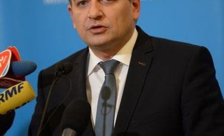 Minister zdrowia Bartosz Arłukowicz podczas konferencji prasowej na temat kontroli szpitala we Włocł