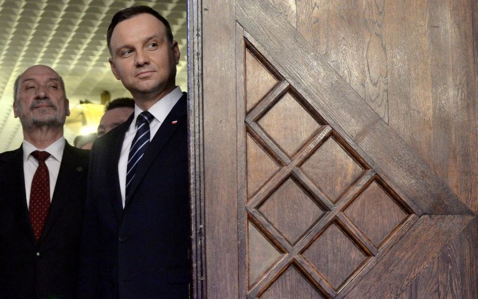 Prezydent Andrzej Duda mówił o wojskowych kadrach.