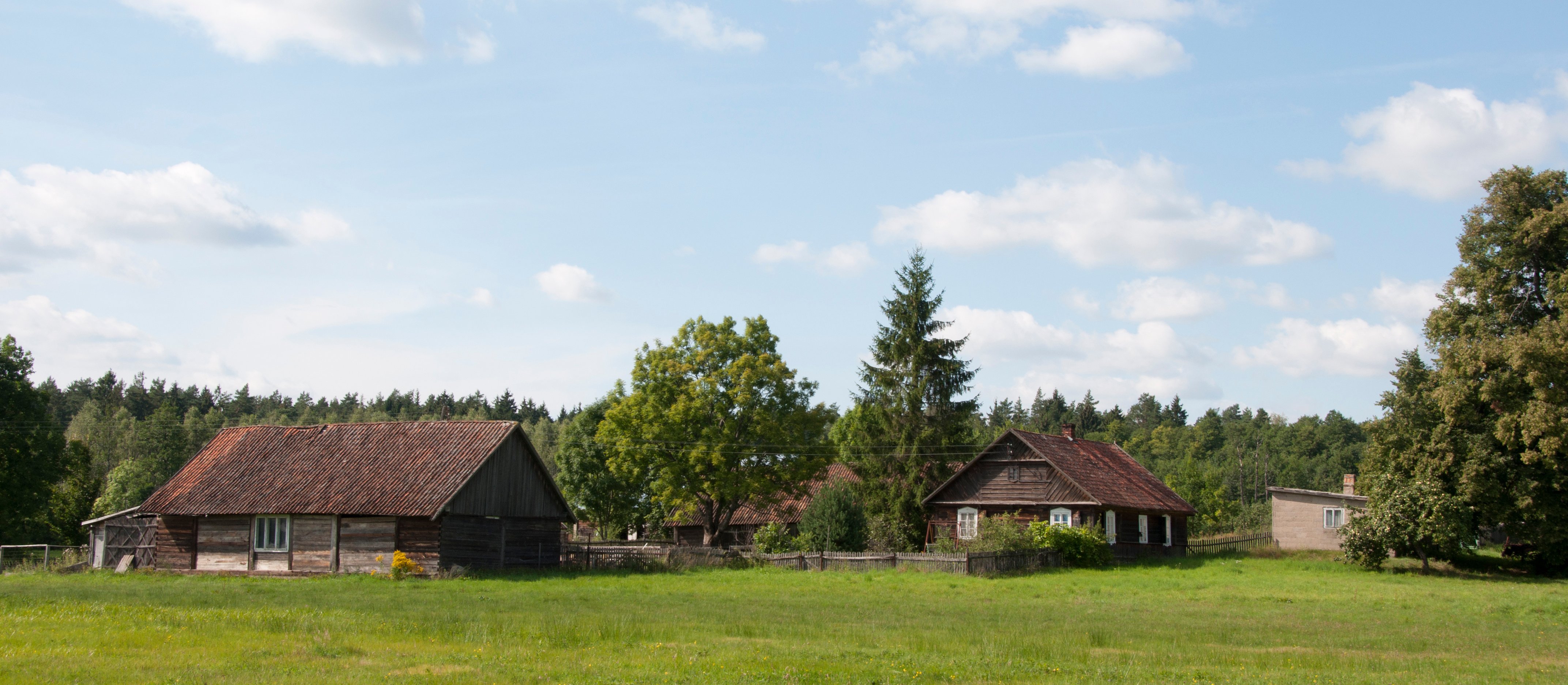 Rodzeństwo mogło przez 30 lat nie opuszczać domu. Sprawę bada prokuratura