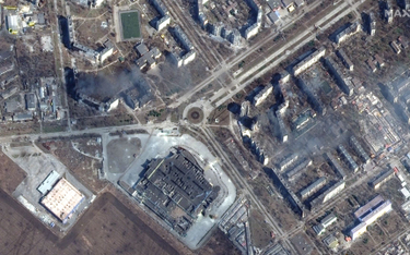 Zdjęcia satelitarne zniszczonego przez Rosjan Mariupola