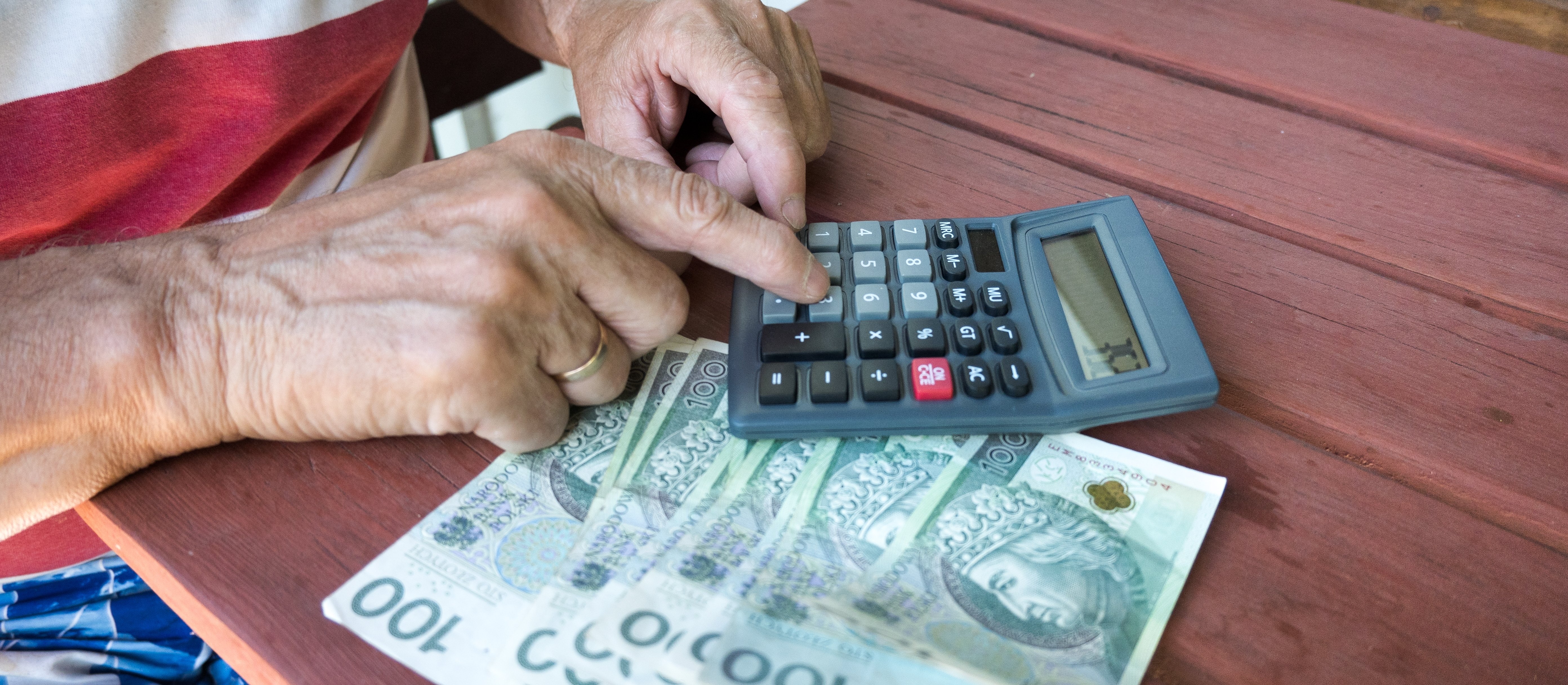 Podatki i opłaty w górę od 2027 roku. Po kieszeniach dostaną m.in. właściciele domów i mieszkań